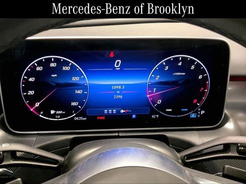Certified 2025 Mercedes-Benz C 300 4MATIC Sedan image 25