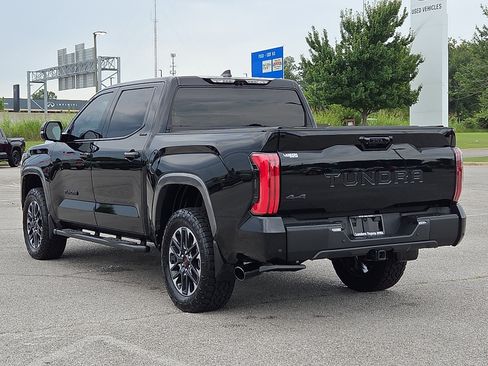 Used 2024 Toyota Tundra Limited AWD/4WD image 4