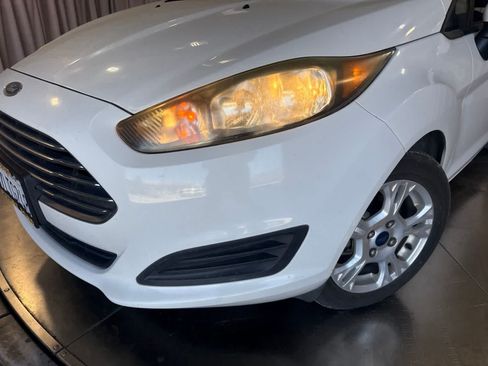 Used 2016 Ford Fiesta SE FWD image 8