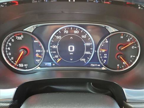 Used 2022 Chevrolet Traverse Premier w/ Redline Edition AWD/4WD image 10