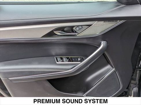 Used 2024 Jaguar F-PACE R-Dynamic S image 10