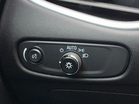 Used 2024 Chevrolet Malibu LT FWD image 25