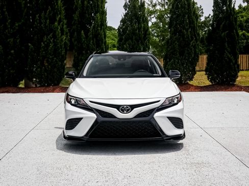 Used 2020 Toyota Camry TRD FWD image 3
