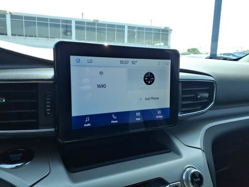 Used 2024 Ford Explorer XLT w/ Equipment Group 202A AWD/4WD image 20