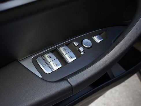 Used 2024 BMW X4 xDrive30i image 19