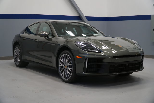 New 2026 Porsche Panamera 4 AWD/4WD image 12