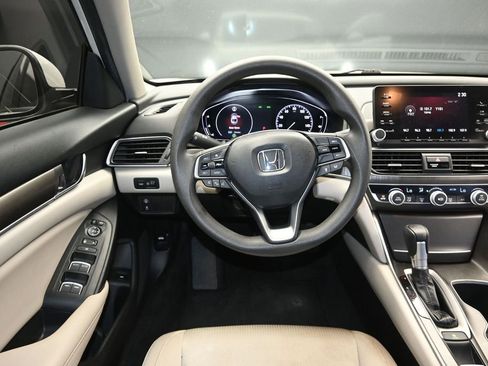 Used 2019 Honda Accord LX image 29