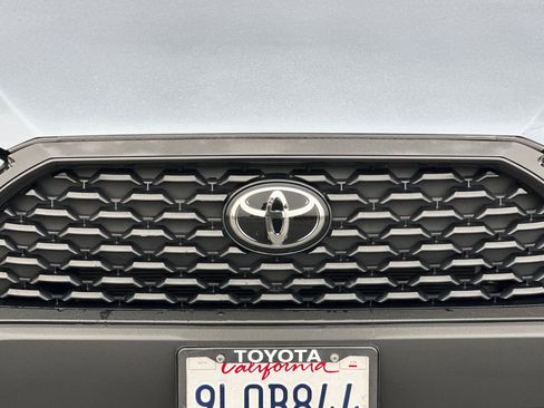 Used 2024 Toyota Corolla Cross LE image 47