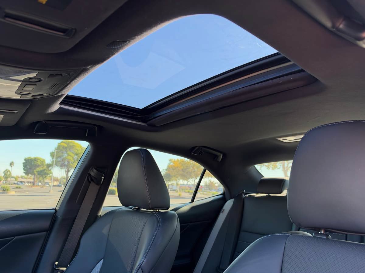 Used 2020 Lexus IS 300 F Sport w/ Blackline Edition RWD image 14