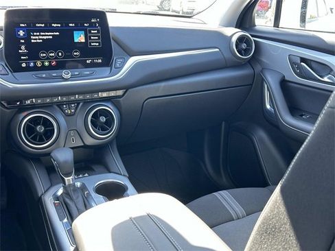 Used 2024 Chevrolet Blazer LT w/ Convenience Package image 26