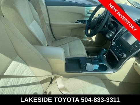 Used 2015 Toyota Camry LE FWD image 10