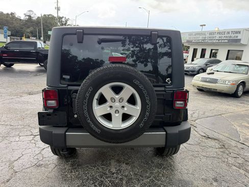 Used 2014 Jeep Wrangler Sport AWD/4WD image 4
