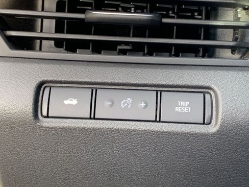 Used 2025 Nissan Altima 2.5 SV image 23