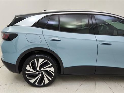 Used 2025 Volkswagen ID.4 Pro S Plus image 12