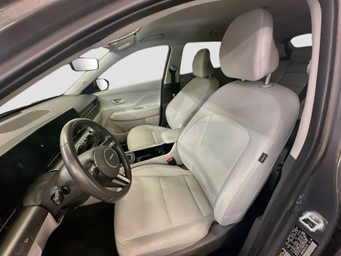 Used 2025 Hyundai Kona SEL AWD/4WD image 13