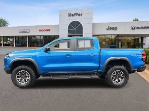 Used 2024 Chevrolet Colorado ZR2 w/ ZR2 Convenience Package III AWD/4WD image 2