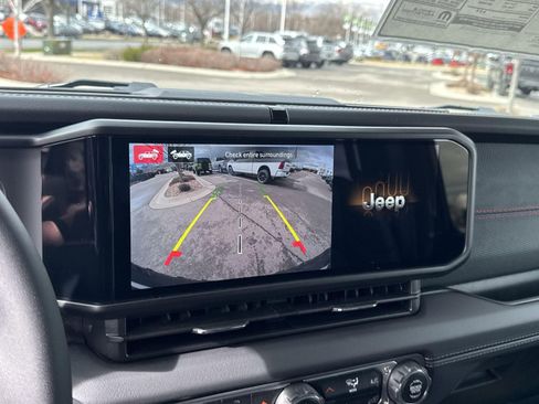 New 2025 Jeep Wrangler Unlimited Rubicon w/ Steel Bumper Group image 26