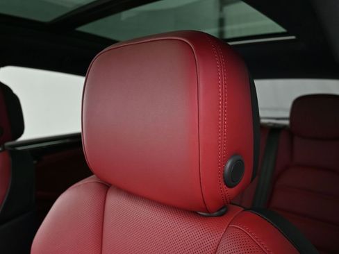 Used 2026 Porsche Macan AWD/4WD image 20