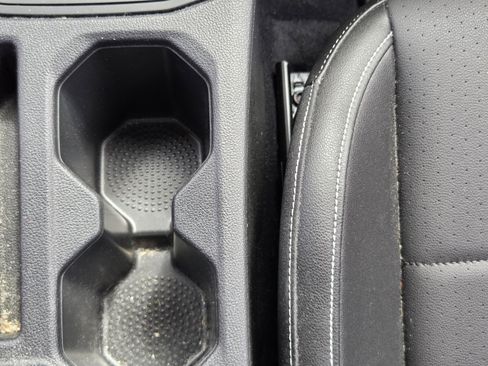 Used 2022 Volkswagen Jetta SE w/ Panoramic Sunroof Package image 15