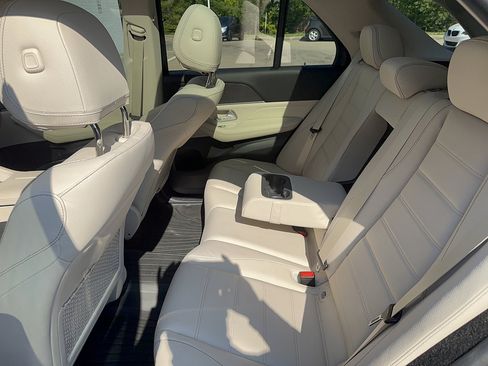 Used 2021 Mercedes-Benz GLE 450 4MATIC image 6