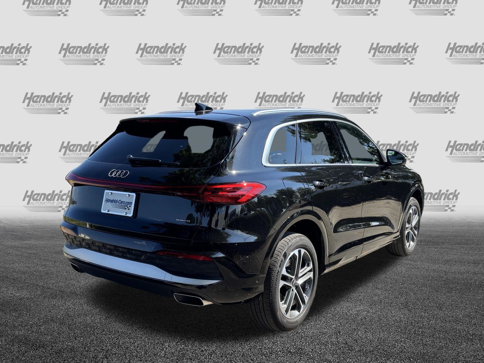 Used 2025 Audi Q5 Premium w/ Convenience Package AWD/4WD image 10
