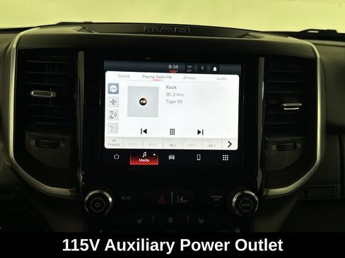 Used 2025 RAM 1500 Big Horn AWD/4WD image 23
