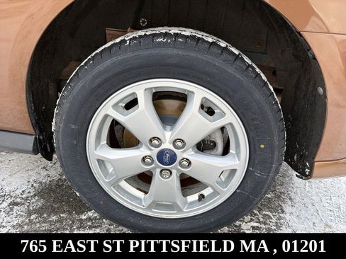Used 2014 Ford Transit Connect XLT image 26