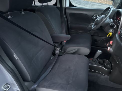Used 2011 Nissan Cube 1.8 S w/ Interior Illumination Pkg image 27