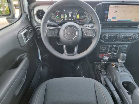 Certified 2024 Jeep Wrangler Willys 4xe image 31