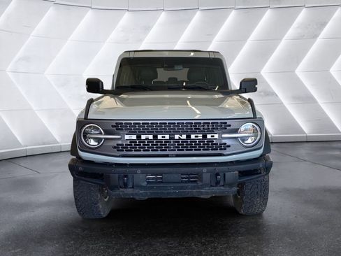 Used 2024 Ford Bronco Badlands image 2