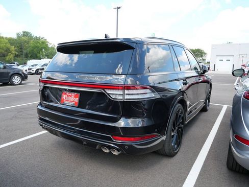 Used 2023 Lincoln Aviator Reserve w/ Equipment Group 201A AWD/4WD image 4