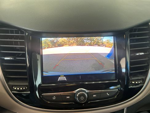 Used 2022 Chevrolet Trax LS w/ Tint and Cruise Package image 19