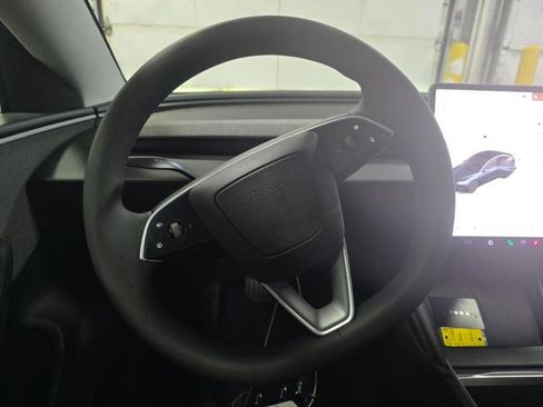 Used 2025 Tesla Model 3 image 6
