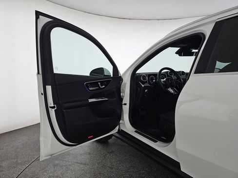 Certified 2025 Mercedes-Benz GLC 300 image 21