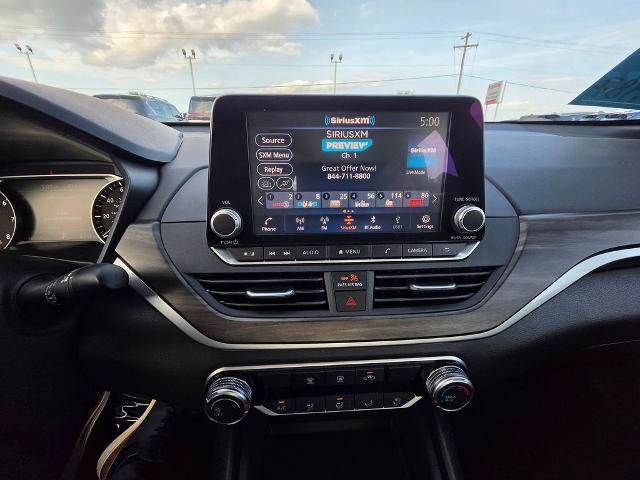 Certified 2025 Nissan Altima 2.5 SV FWD image 19
