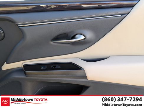 Used 2019 Lexus ES 350 w/ Premium Package image 36