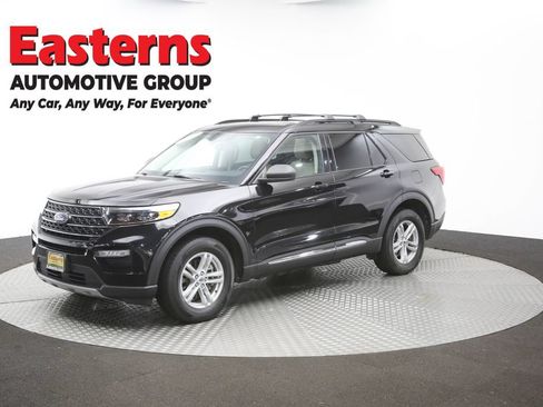 Used 2022 Ford Explorer XLT w/ Equipment Group 202A AWD/4WD image 55