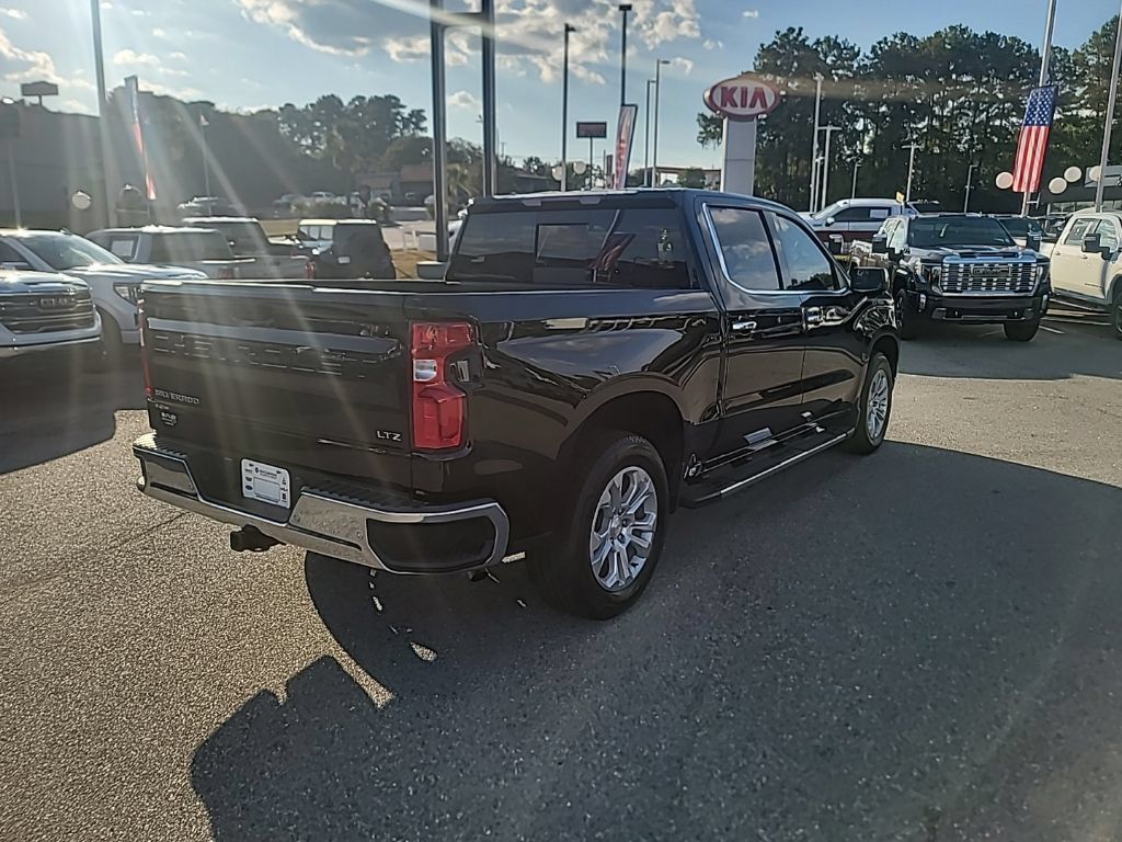 Used 2026 Chevrolet Silverado 1500 LTZ w/ LTZ Premium Package RWD image 7