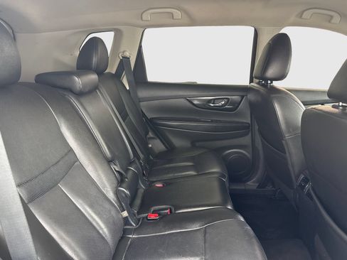 Used 2019 Nissan Rogue SL FWD image 40
