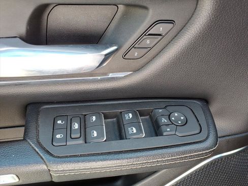 Used 2025 RAM 1500 Laramie AWD/4WD image 26