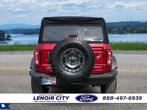 Used 2025 Ford Bronco Badlands AWD/4WD image 3
