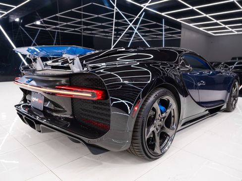 Used 2018 Bugatti Chiron image 15