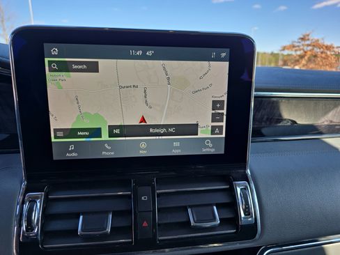 Used 2020 Lincoln Navigator L Reserve w/ Equipment Group 208A Reserve image 22