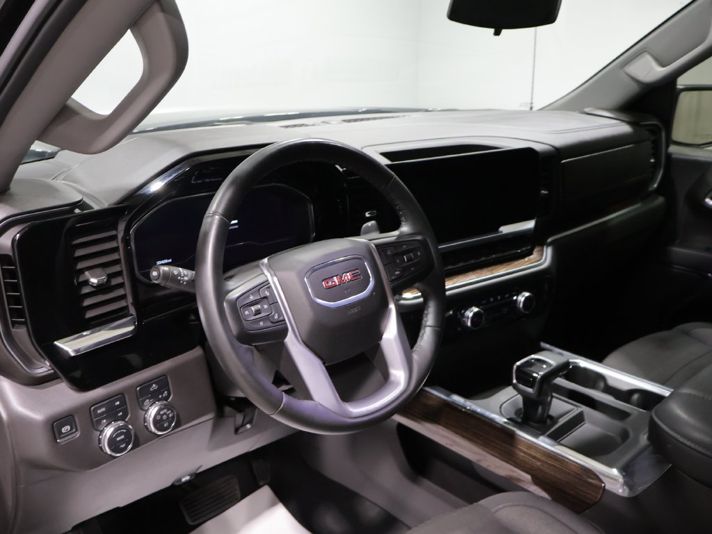 Used 2024 GMC Sierra 1500 Elevation AWD/4WD image 14