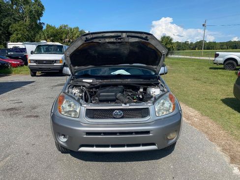 Used 2005 Toyota RAV4 2WD image 23