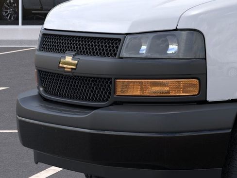 New 2025 Chevrolet Express 3500 w/ Power Convenience Package image 37