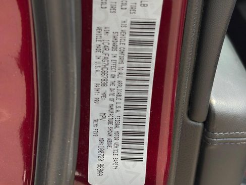 Used 2017 Jeep Grand Cherokee Laredo AWD/4WD image 31