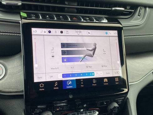 New 2025 Jeep Grand Cherokee Limited image 22