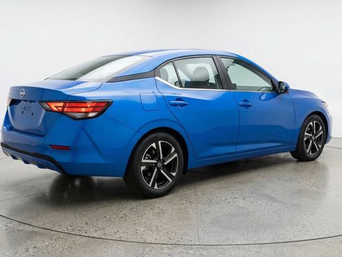 Used 2025 Nissan Sentra SV image 9