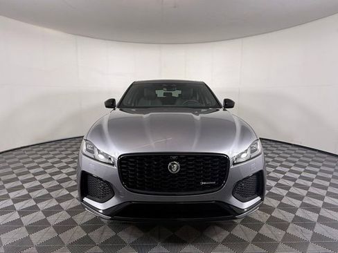 Used 2025 Jaguar F-PACE R-Dynamic S image 9